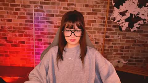 kiravair online show from April 3, 11:08 am