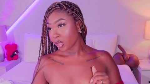 kishalove_ online show from May 7, 10:52 am
