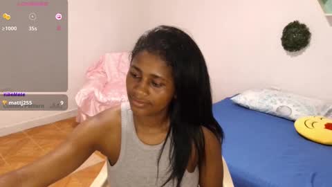 Snapshot of kiss_violet chatting on December 19, 2:56 am Violet online show from December 19, 2:56 am