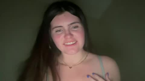 kissbriella online show from September 12, 7:07 am