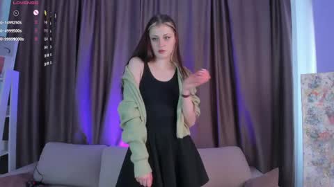 Mia online show from March 18, 7:35 am