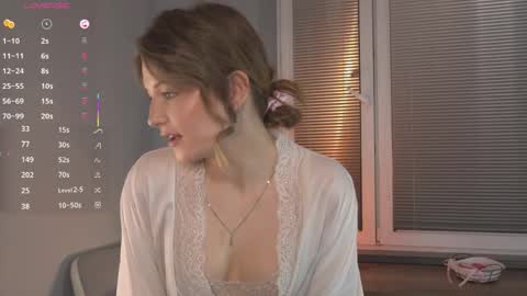 Mia online show from March 15, 7:49 pm