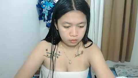 christine  online show from March 31, 10:04 am