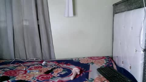 kisssmiles online show from October 7, 6:07 am