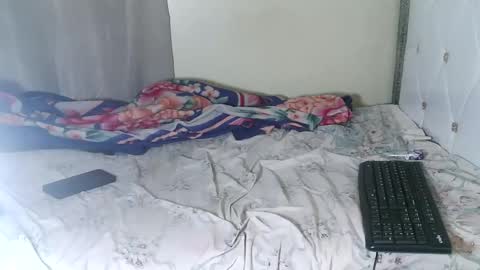 kisssmiles online show from November 3, 5:22 am