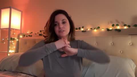 KitatoChips online show from April 11, 4:29 am