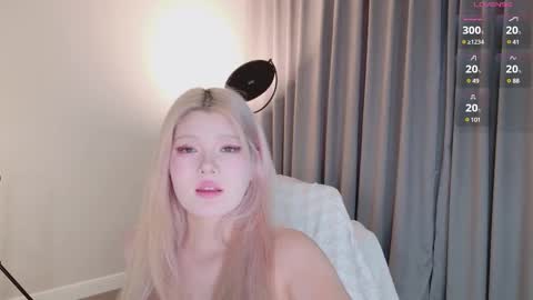 Snapshot of kitayamachu chatting on February 12, 4:33 pm Aya online show from February 12, 4:33 pm
