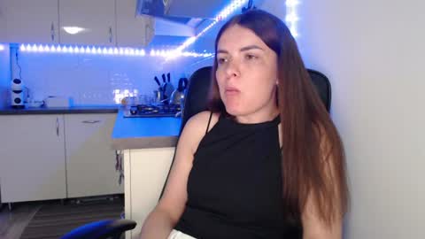 Im Amaia   Everyone Merry Christmas  online show from July 4, 7:10 pm