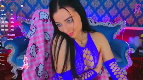 kitness online show from May 25, 7:35 pm