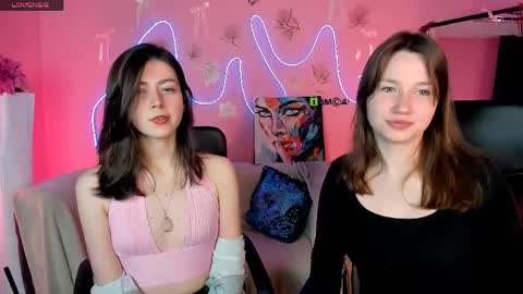 kitniss online show from May 8, 7:49 pm