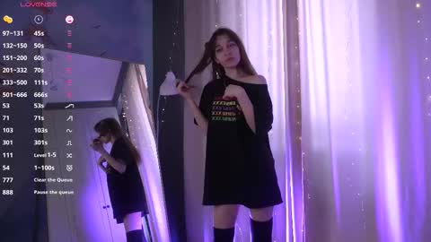 The sexy fox Kitsune online show from March 14, 8:26 am