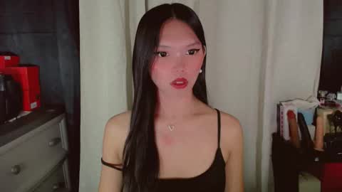 KITTY online show from May 6, 11:42 pm