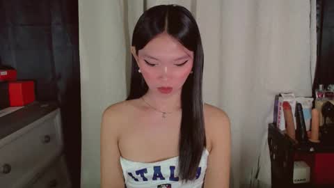 KITTY online show from May 3, 11:08 pm
