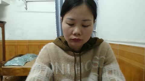 kitti_baby2x online show from February 3, 8:52 am
