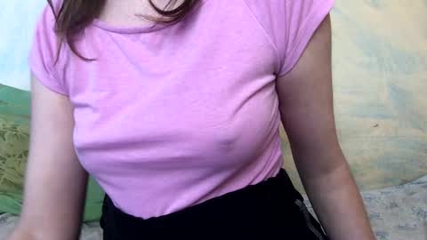 Kittie Creme online show from May 28, 1:09 pm