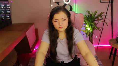 Kitty   Mia online show from June 11, 6:10 am