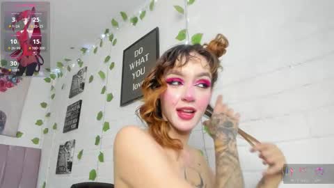  KITTY online show from November 7, 8:58 pm