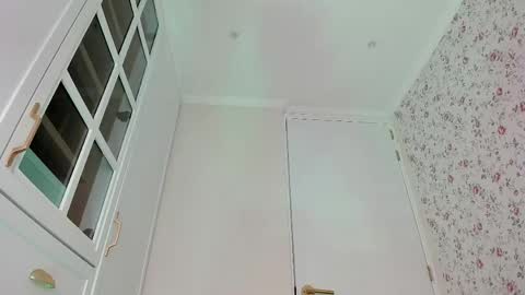 sophie online show from May 7, 5:05 pm