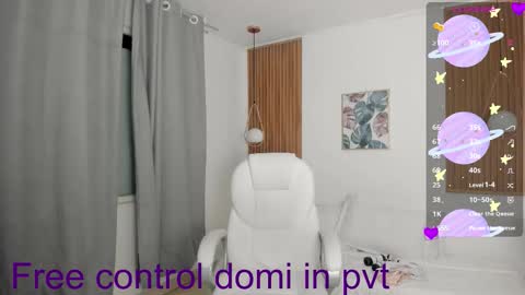 kitty_bae_ online show from September 22, 1:09 pm