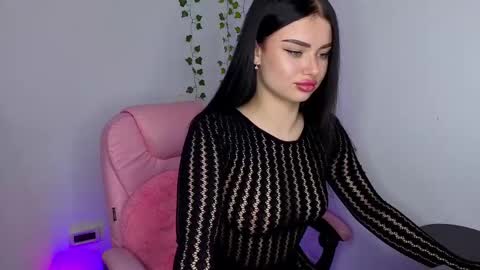 kitty_cut1ee_ online show from May 4, 12:53 pm
