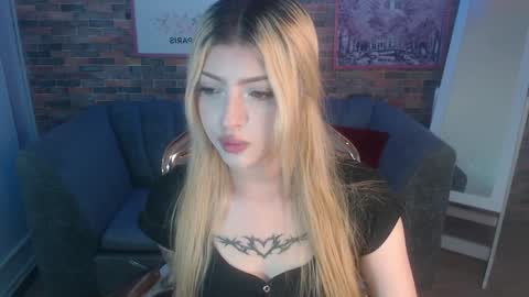kitty_fox_b online show from January 28, 12:32 pm