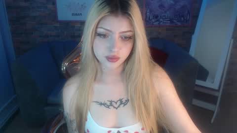 kitty_fox_b online show from January 29, 12:56 pm