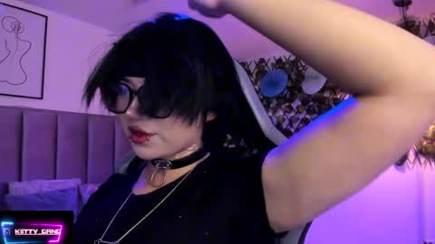 Camila online show from April 7, 1:51 am