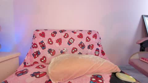 kitty_kryss online show from May 7, 7:06 pm