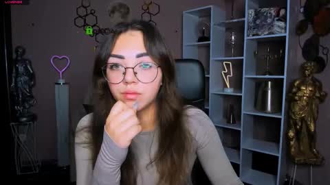 kitty online show from November 21, 9:22 am