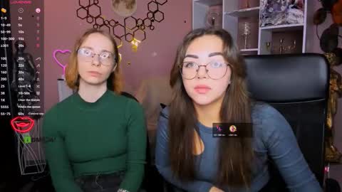 kitty online show from November 19, 2:39 pm