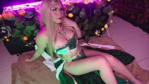 Kitty online show from November 12, 2:53 am