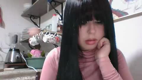 kitty_small69 online show from December 16, 4:18 am