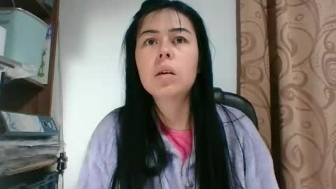 kitty_small69 online show from March 10, 2:26 am