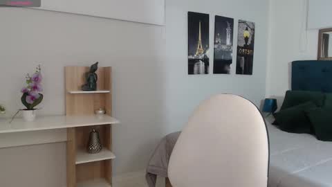 kitty online show from February 20, 7:04 pm