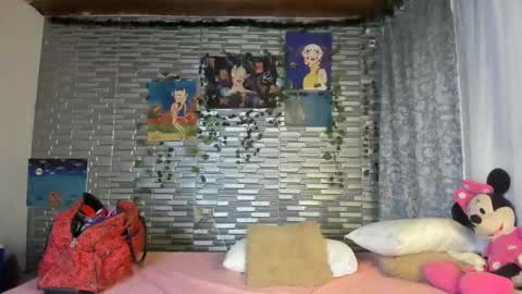 violet online show from October 17, 5:10 am