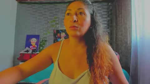 violet online show from December 16, 4:35 pm