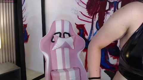 kittyhouse_hs online show from May 18, 4:35 pm