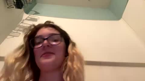 kittykat3535sx online show from September 27, 3:03 am