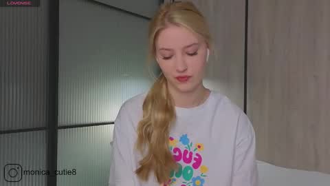 Snapshot of kittyloffe chatting on February 28, 4:10 am Monika online show from February 28, 4:10 am