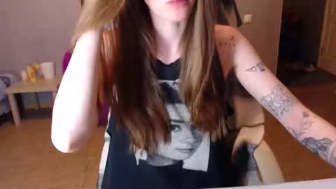 KittyloveMoon online show from May 27, 7:22 pm