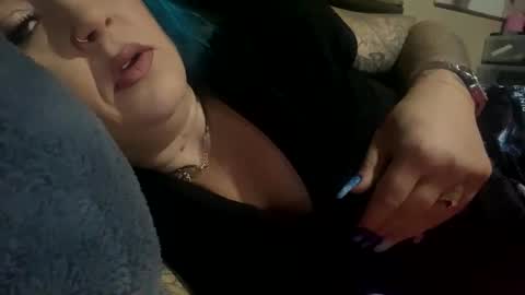 kittyLuvsDee online show from November 25, 6:09 pm