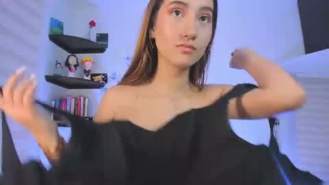 kitty online show from December 1, 8:40 am