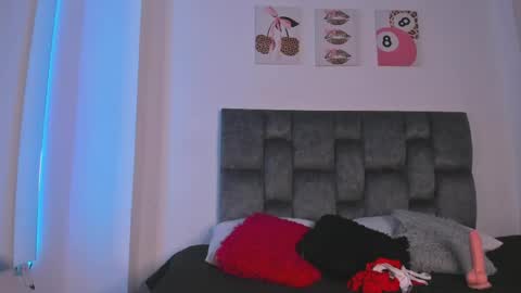 kitty online show from May 26, 7:24 pm