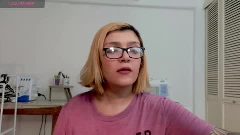 Kitty Trixy online show from May 27, 9:45 pm