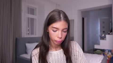 Alice online show from November 14, 6:19 pm