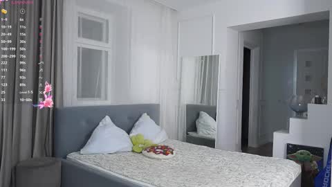 Alice online show from March 1, 5:56 pm