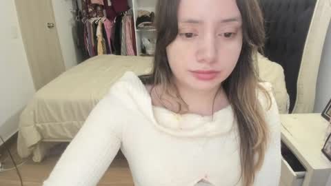 kittywantslove23 online show from May 26, 12:43 am