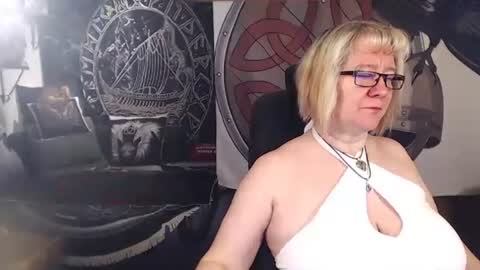 Michelle online show from February 20, 6:24 pm