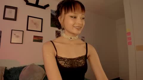 Snapshot of kleo_o chatting on September 16, 9:45 pm Kleo online show from September 16, 9:45 pm