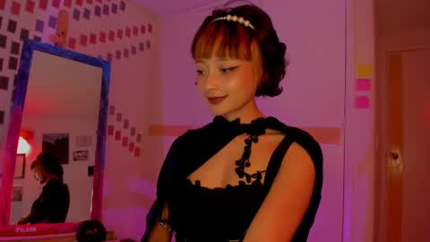 Snapshot of kleo_o chatting on October 9, 12:37 am Kleo online show from October 9, 12:37 am